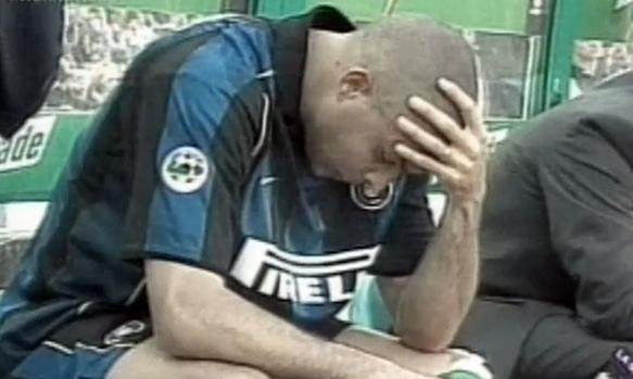 kaiyun-意甲争冠末轮反转史话④:5月5,罗纳尔多眼泪在飞